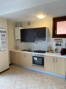 A kitchen or kitchenette at Molino Apartments