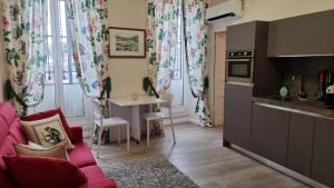 Η κουζίνα ή μικρή κουζίνα στο Romantic Marina