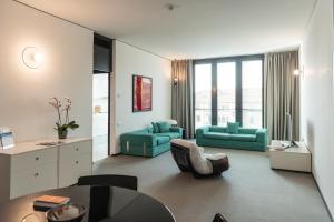 Posezení v ubytování DUPARC Contemporary Suites