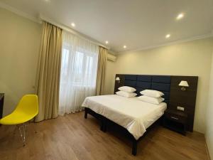 Cama o camas de una habitación en Hotel Kapitan Morey