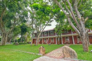 Zahrada ubytování Mahanuge Hotel Polonnaruwa