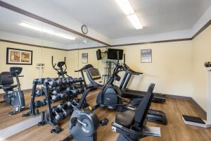 Γυμναστήριο ή/και όργανα γυμναστικής στο Quality Inn Albany +47 φωτογραφίες