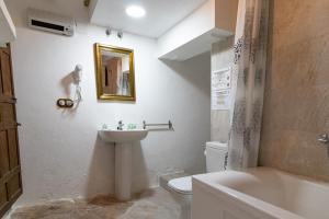 Koupelna v ubytování Casa Rural del Juez + 18 fotografií