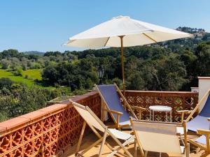 Un balcón o terraza de Jolie Villa vue mer - 100km au Nord de Barcelone -
