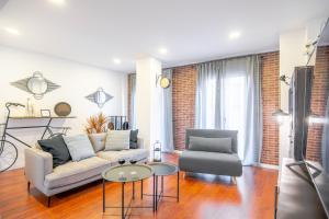Expoholidays-Apartamentos Almería Centro - Parking Gratis ...