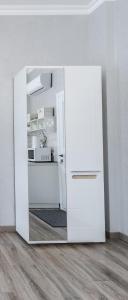 Kuchyňa alebo kuchynka v ubytovaní Golden Rose ! Apartments Lviv