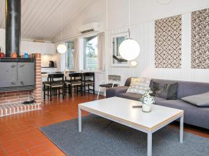 Gallery image of 6 person holiday home on a holiday park in Gilleleje in Gilleleje