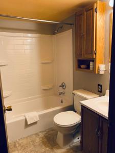 Ein Badezimmer in der Unterkunft Wigwam Motel