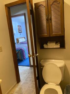 Ein Badezimmer in der Unterkunft Wigwam Motel