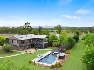 Gallery image of Lilies on Lovedale Estate - Heated Pool and Spa in Lovedale