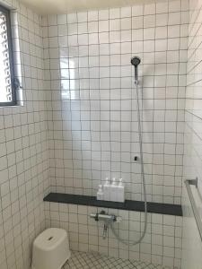 民泊ありんくりん的一间浴室