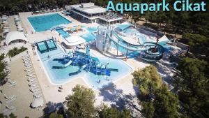 Bazén v ubytovaní Apartments Vila Tisa alebo v jeho blízkosti