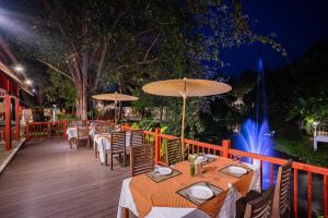 Legendha Sukhothai Hotel外面的花园