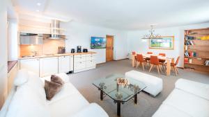 Kuchnia lub aneks kuchenny w obiekcie MANNI home - rooms & apartments