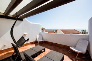 Posedenie v ubytovaní GO2TENERIFE Apart'Manon Duplex w/ Solarium, pools & sea view