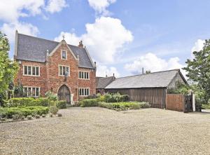 The building where the guesthouse is located 
