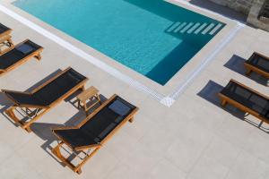 The swimming pool at or close to Villa Calma