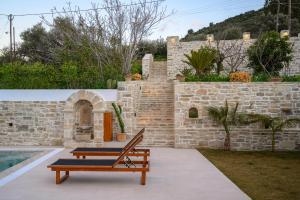 The swimming pool at or close to Villa Calma