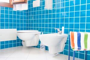 A bathroom at Ultrapanoramica a Costa Paradiso