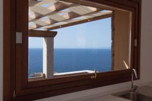 A general sea view or a sea view taken from A villát