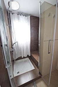 Et badeværelse på Villa Arenal