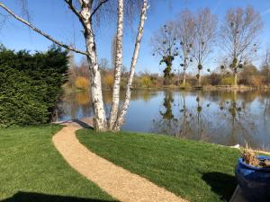 Foto dalla galleria di Chalet La Romance a Prouilly 1 altra foto