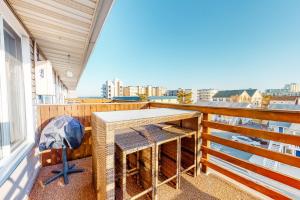 En balkong eller terrasse på Ocean Point 302