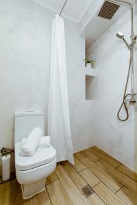 A bathroom at Chania Paradise Retreat - Falasarna Villa Nostalgia