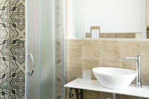 Koupelna v ubytování B&B I sei volti Lecce