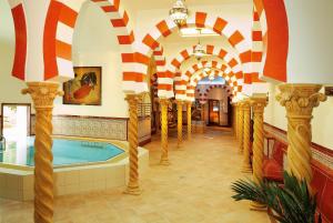 Bazén v ubytování Sieben Welten Hotel & Spa Resort nebo v jeho okolí