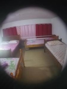 Un pat sau paturi într-o cameră la Deligianni&Notara st Guest House