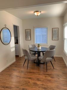 Ảnh trong thư viện ảnh của Huntington Highlight - Pool, Patio, Close To Beach ở Huntington Beach