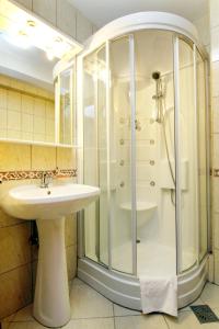 Hotel Parc Sibiu tesisinde bir banyo