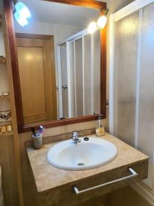 Ванна кімната в Apartamento ideal para familias