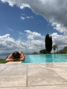 Di Colle in Colle - Agriturismo内部或周边的泳池