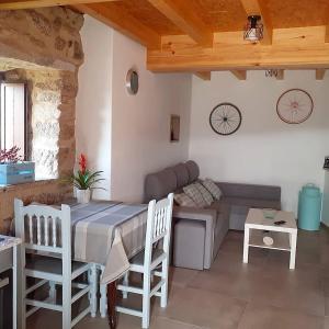 Χώρος καθιστικού στο A Casiña do Xastre