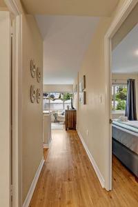 Gallery image of Eclectic Downtown & Cap Hill King bed & Kitchen in Seattle