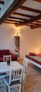 A seating area at Soggiorno dell Agnolo