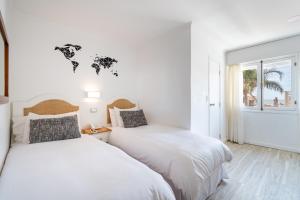 Postel nebo postele na pokoji v ubytování Hotel Romimar 3* Sup