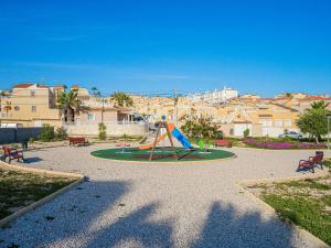 Fotografia z galérie ubytovania Belvilla by OYO Calle Sevilla 77 v destinácii San Miguel de Salinas