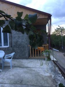 Vườn quanh Guest house Babaka