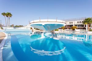 Basen w obiekcie Home2Book Cozy Apartment Costa del Silencio, Pool lub w pobliżu