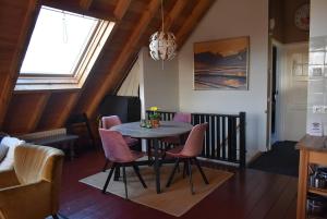 Posezení v ubytování B&B De Pastorie bij Dokkum