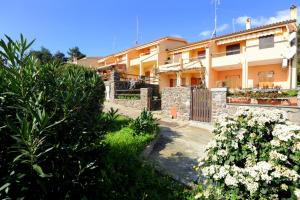 Gallery image of casa sulla spiaggia in Cala Gonone