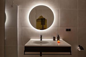 A bathroom at Sato Cave Hotel