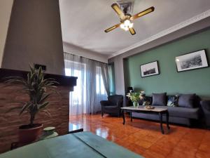 Posezení v ubytování Aegean Blu Port House Pythagoreio