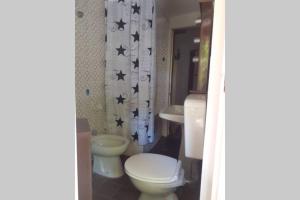 Afbeelding uit fotogalerij van Casa Charming immersa nel verde in Forte dei Marmi