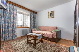 Posezení v ubytování Ferienhaus Alpenrose