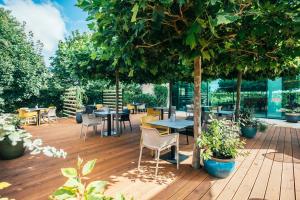 Vonkajšia záhrada v ubytovaní Pierre Hotel