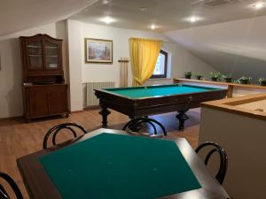 Billiards table sa Villa Graziella Perugia